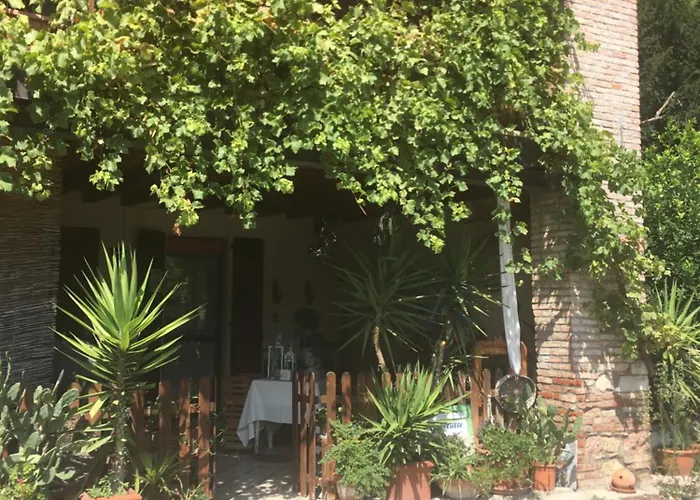 Cosi Fan TutteAlbergo